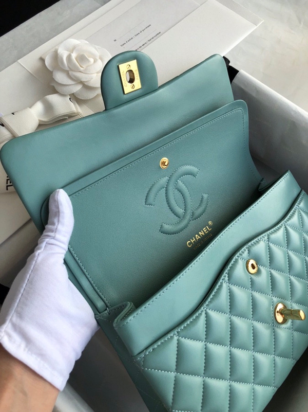 シャネルバッグレプリカ全体デザイン